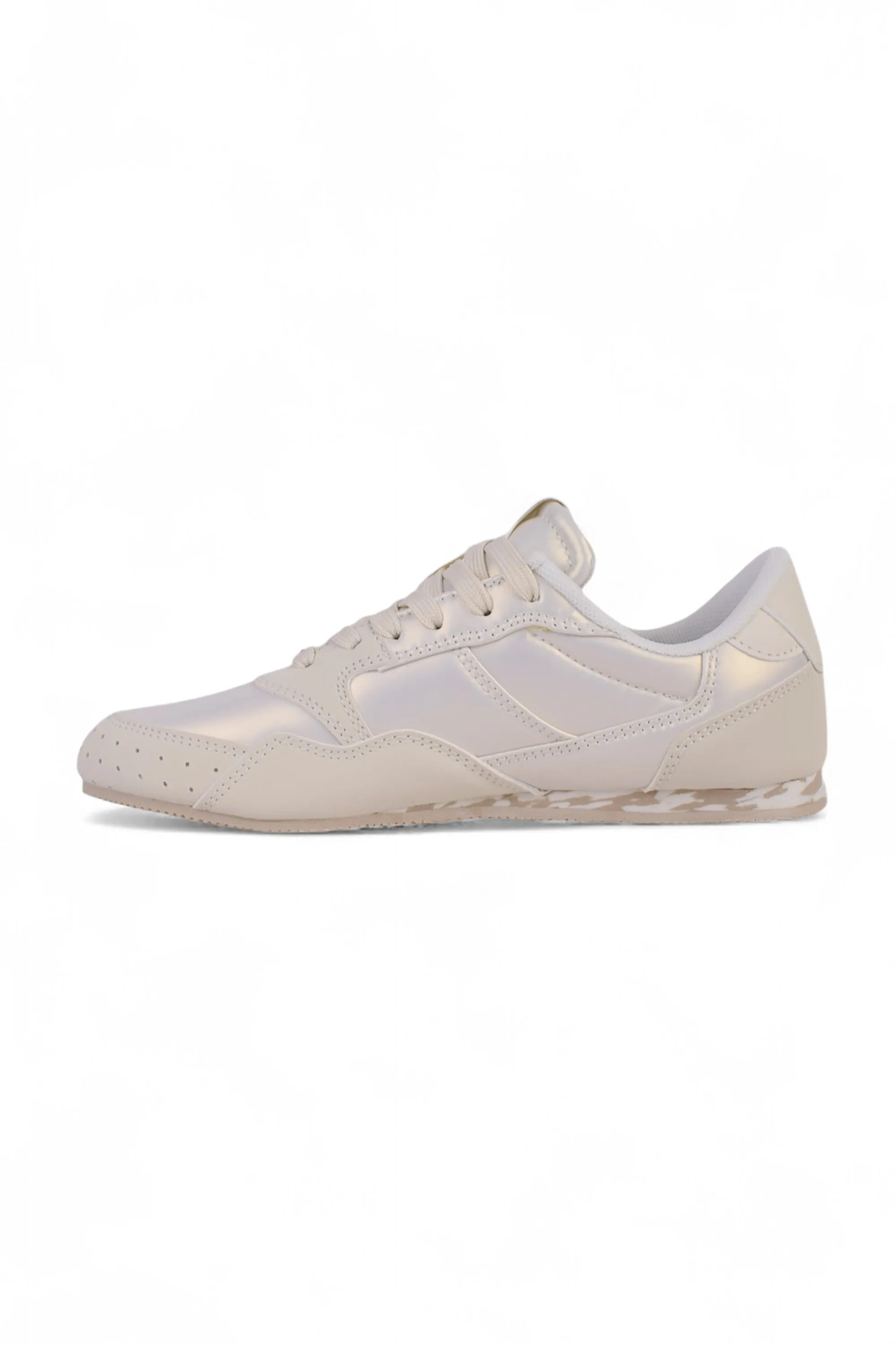 01-5357 Flat Sneaker