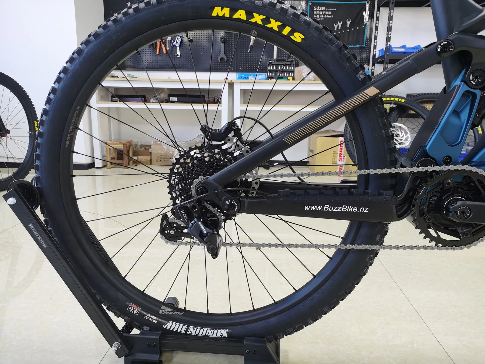 BUZZ BIKE ENDURO 29"