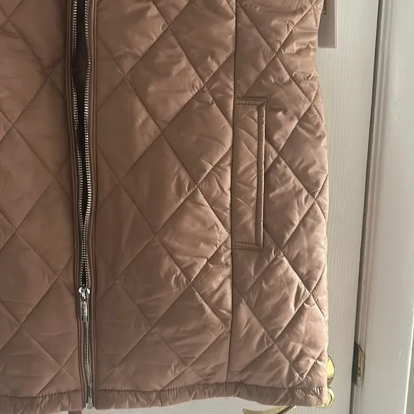 CALVIN KLEIN QULTED FAUX FUR COLLAR VEST W BELT SIZE S NWT