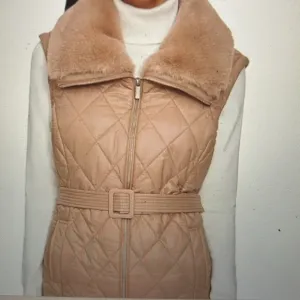 CALVIN KLEIN QULTED FAUX FUR COLLAR VEST W BELT SIZE S NWT