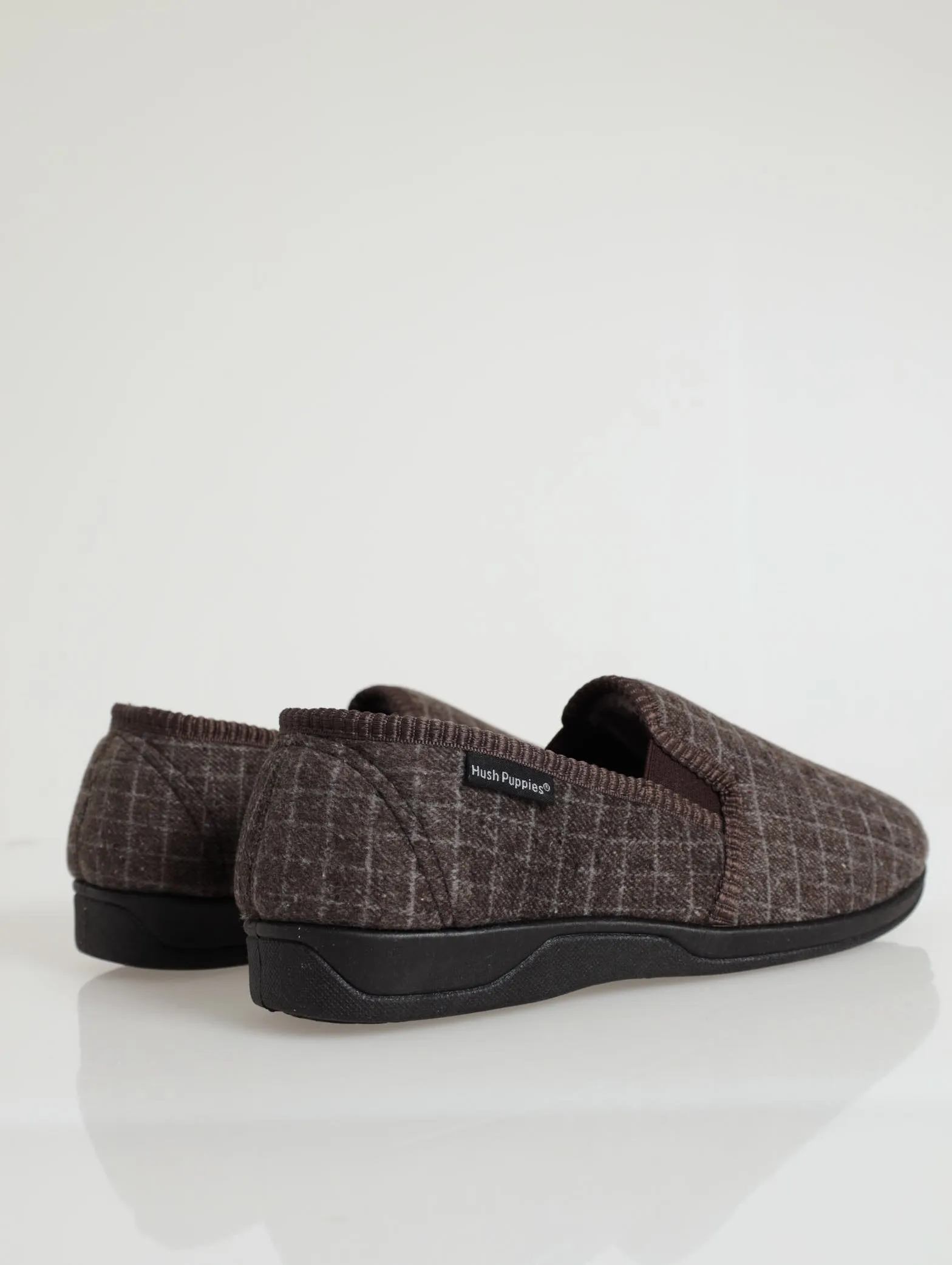 Closed Back Pattern Slipper - Light Brown