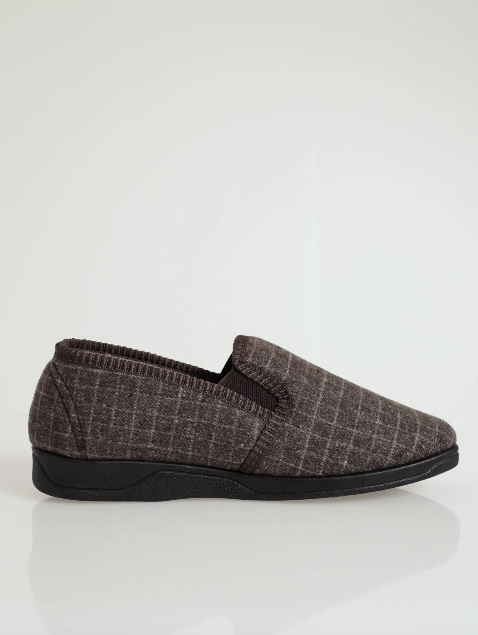 Closed Back Pattern Slipper - Light Brown
