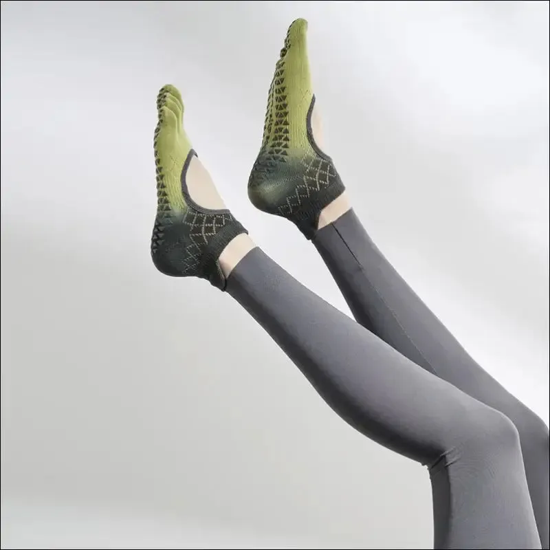 Cute pilates five toe socks for women - non-slip silicone low-ankle yoga socks