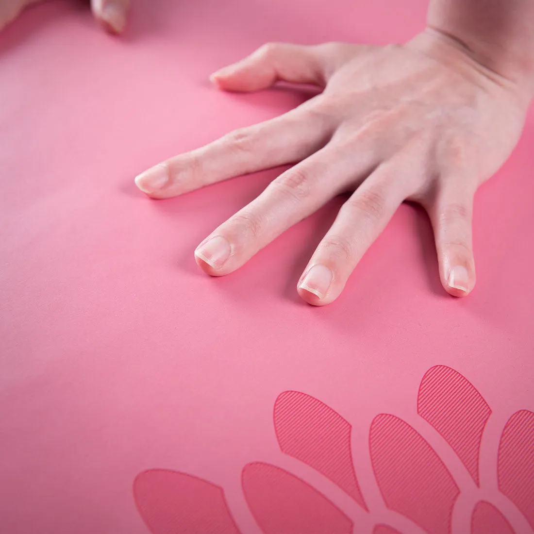 easyoga Breathin' Space Pro Mat - Hand Size - R3 Rosy Red