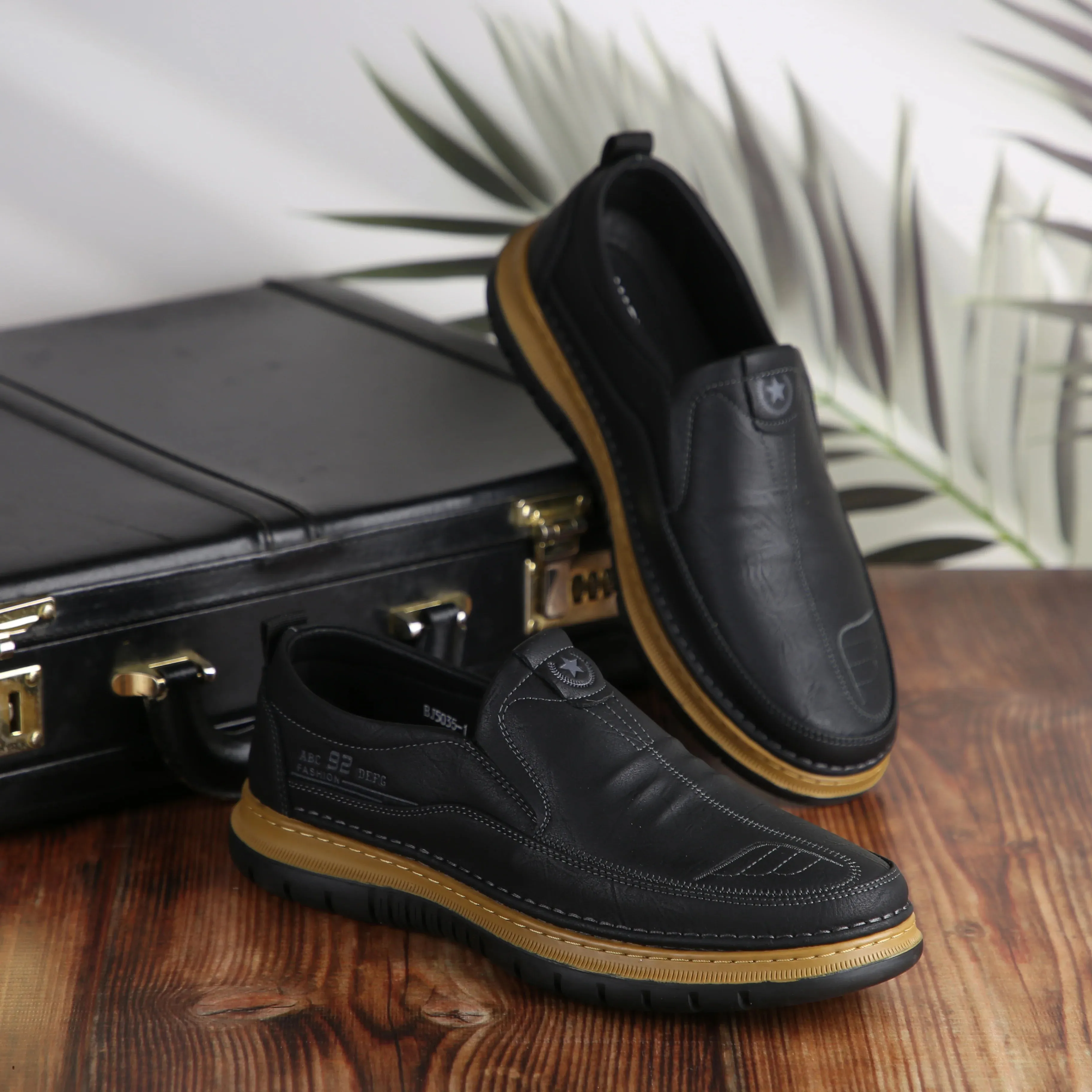 Elite Casual Slip on BJ35 - Black