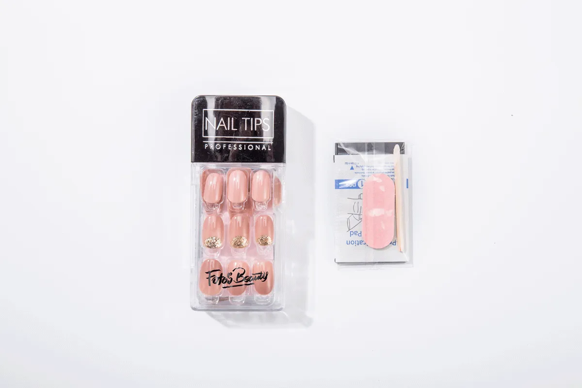 Grace Nude