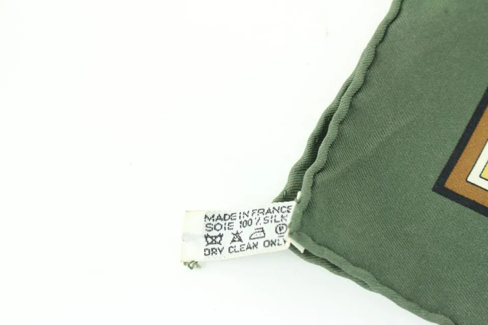Hermès Green Man Stretch Pose Yoga Silk Scarf  48h428s