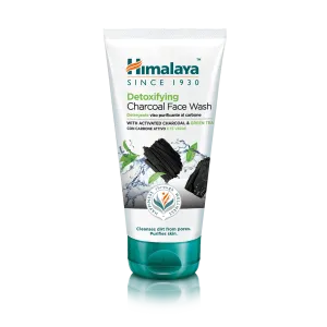 Himalaya Detoxifying Face Wash with Activated Charcoal & Green Tea - 150 ml