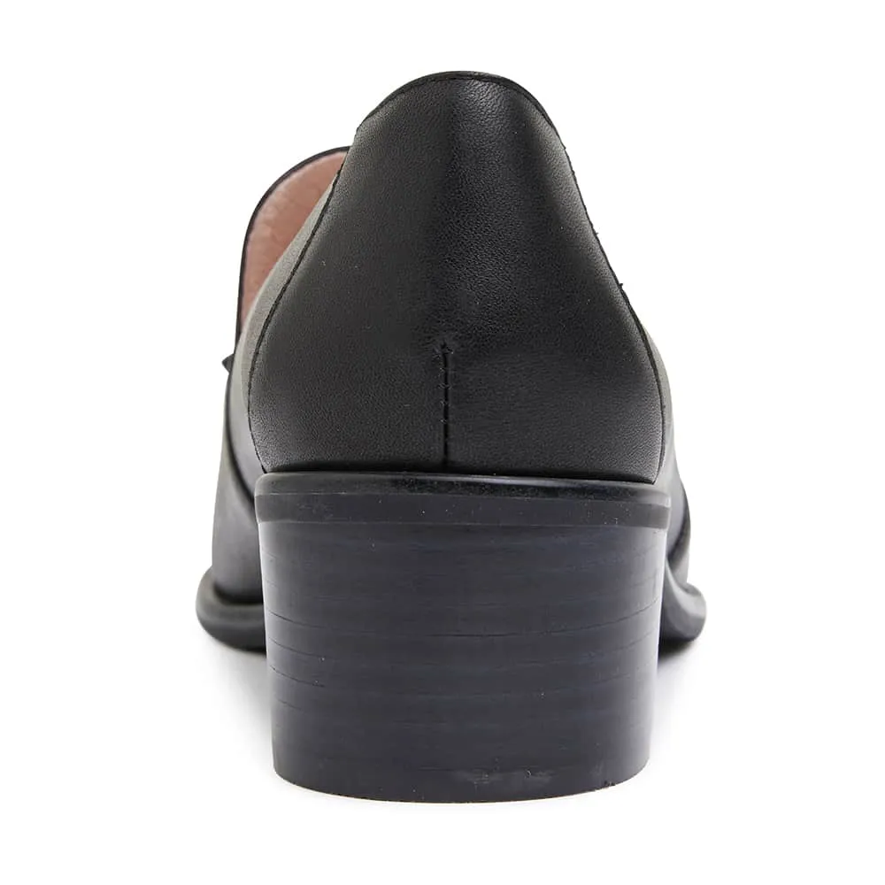 Jacob Loafer in Black Leather