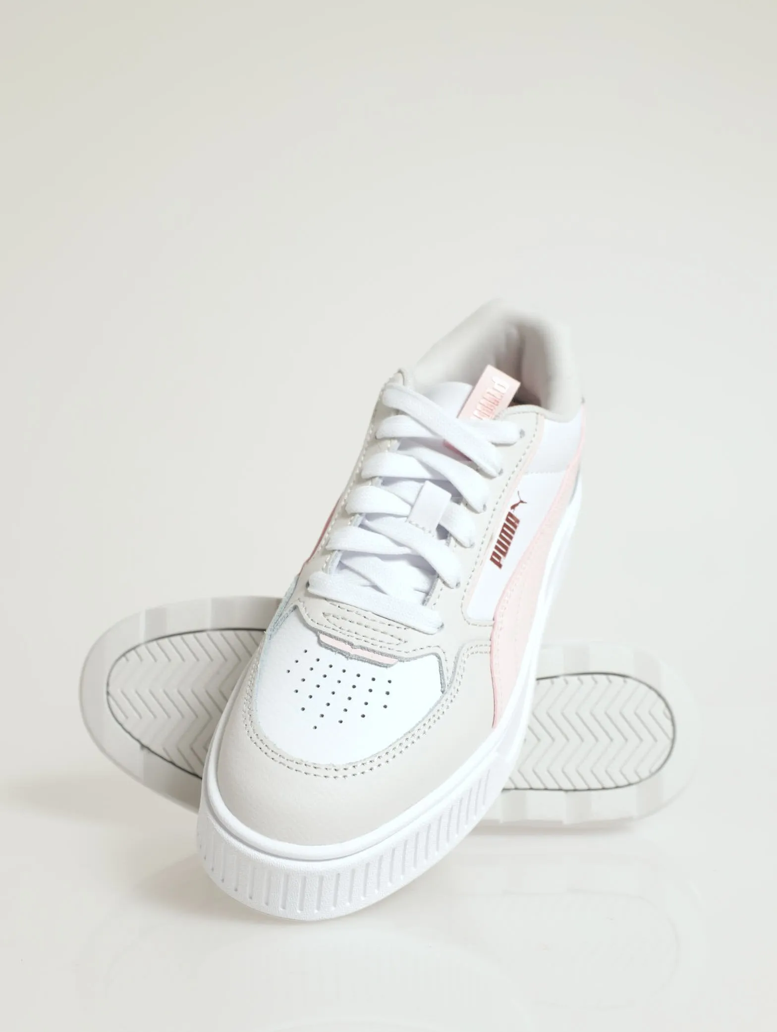 Karmen Rebelle Platform Sneaker - White/Pink