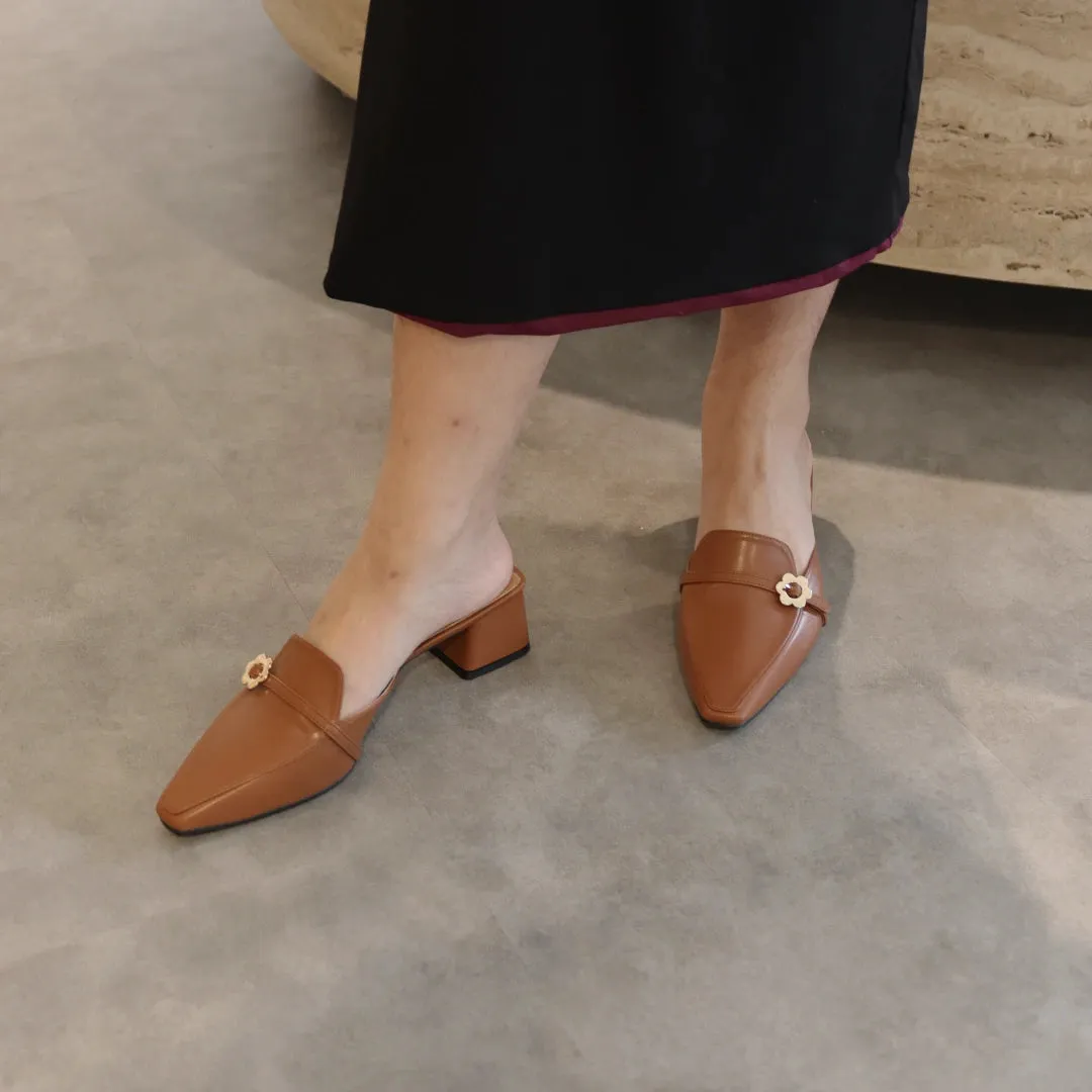 Loafer Heels in Hana Camel Brown