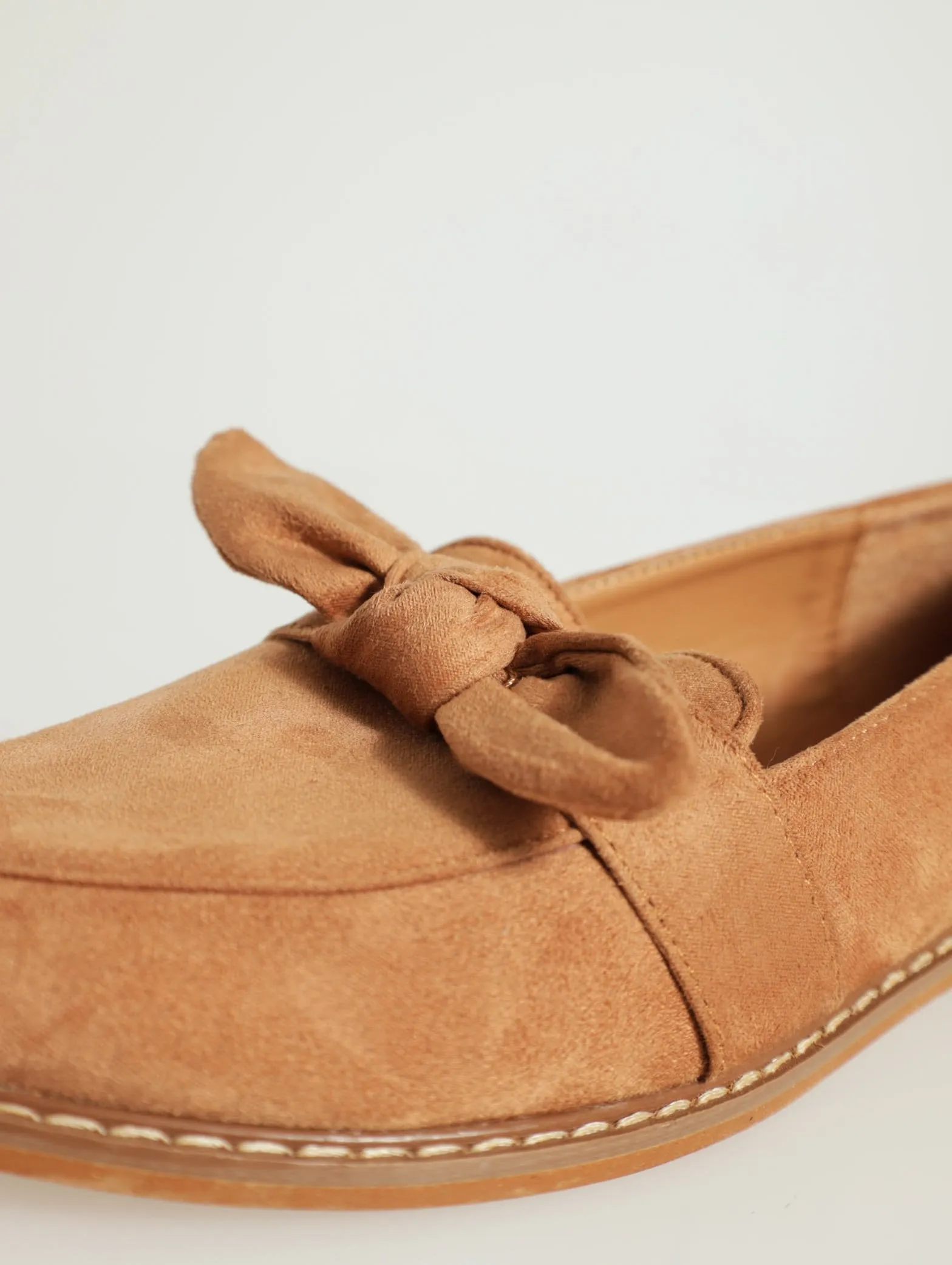 Loafer With Knotted Bow - Taupe