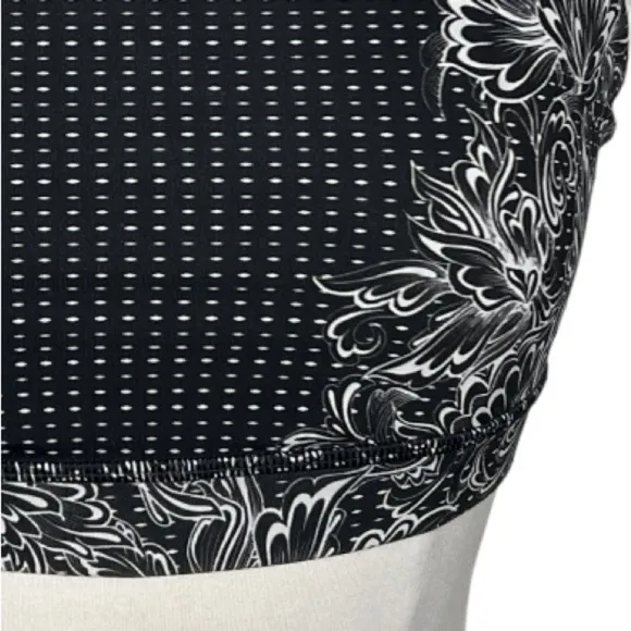 Lululemon Energy Bra Strappy Back Athleisure Sports Bra Black White Mixed Print