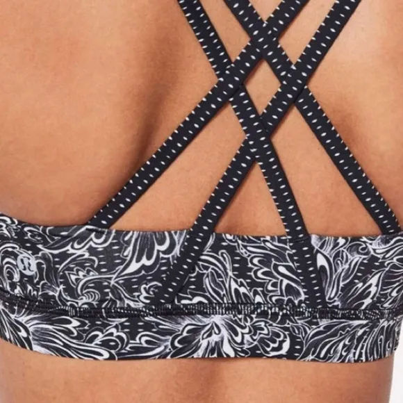 Lululemon Energy Bra Strappy Back Athleisure Sports Bra Black White Mixed Print
