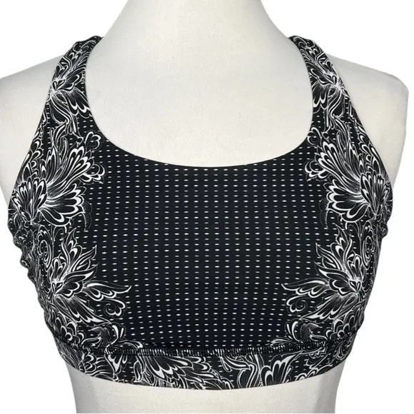 Lululemon Energy Bra Strappy Back Athleisure Sports Bra Black White Mixed Print