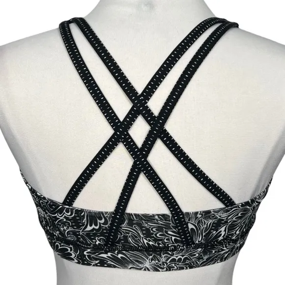 Lululemon Energy Bra Strappy Back Athleisure Sports Bra Black White Mixed Print