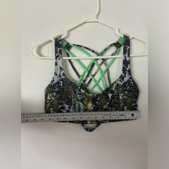 Lululemon Free To Be *Wild Floral Sport White Multi / Pistachio Size 4