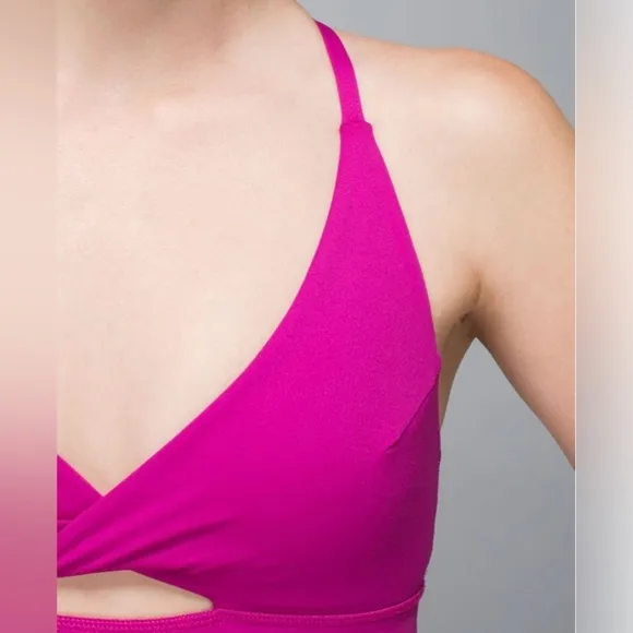 Lululemon Twist Bra Long Line Raspberry Sz 6