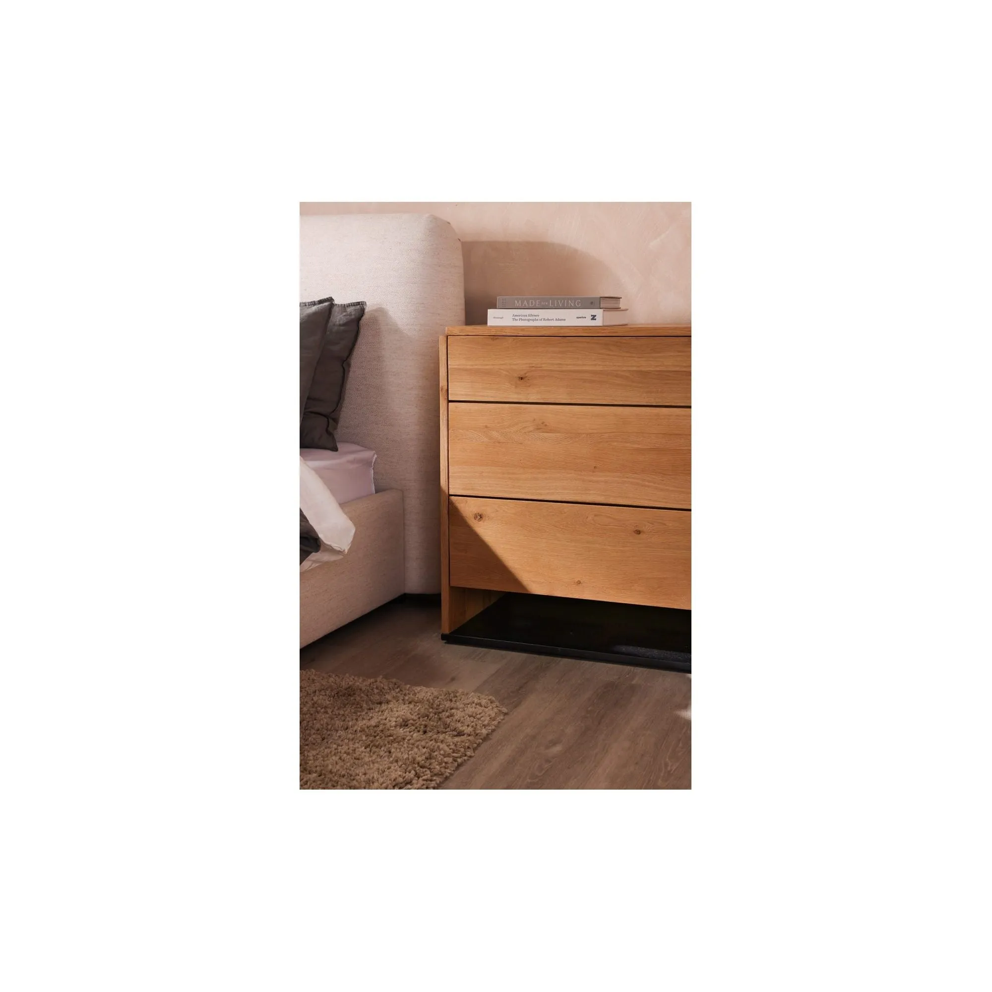 Moe's Home Collection Samara Cream Queen Bed