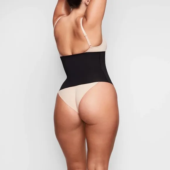 New Skims by Kim Kardashian The waist trainer in Onyx black