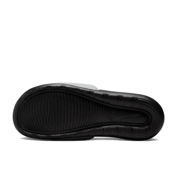 NIKE VICTORI ONE SLIDE