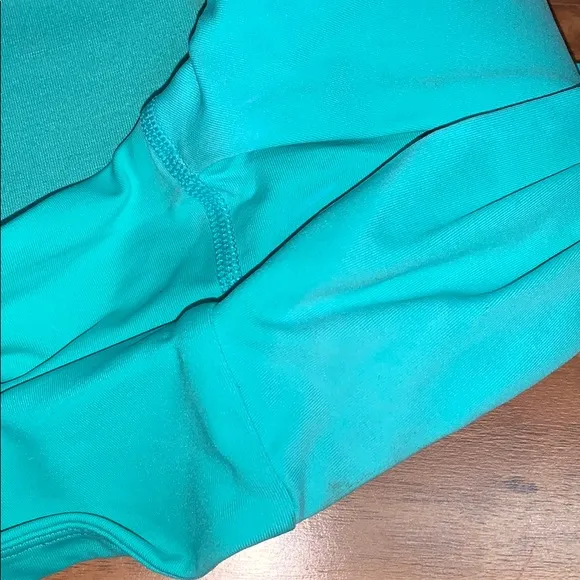 NWT Lululemon Athletica Wrap It Up Bra