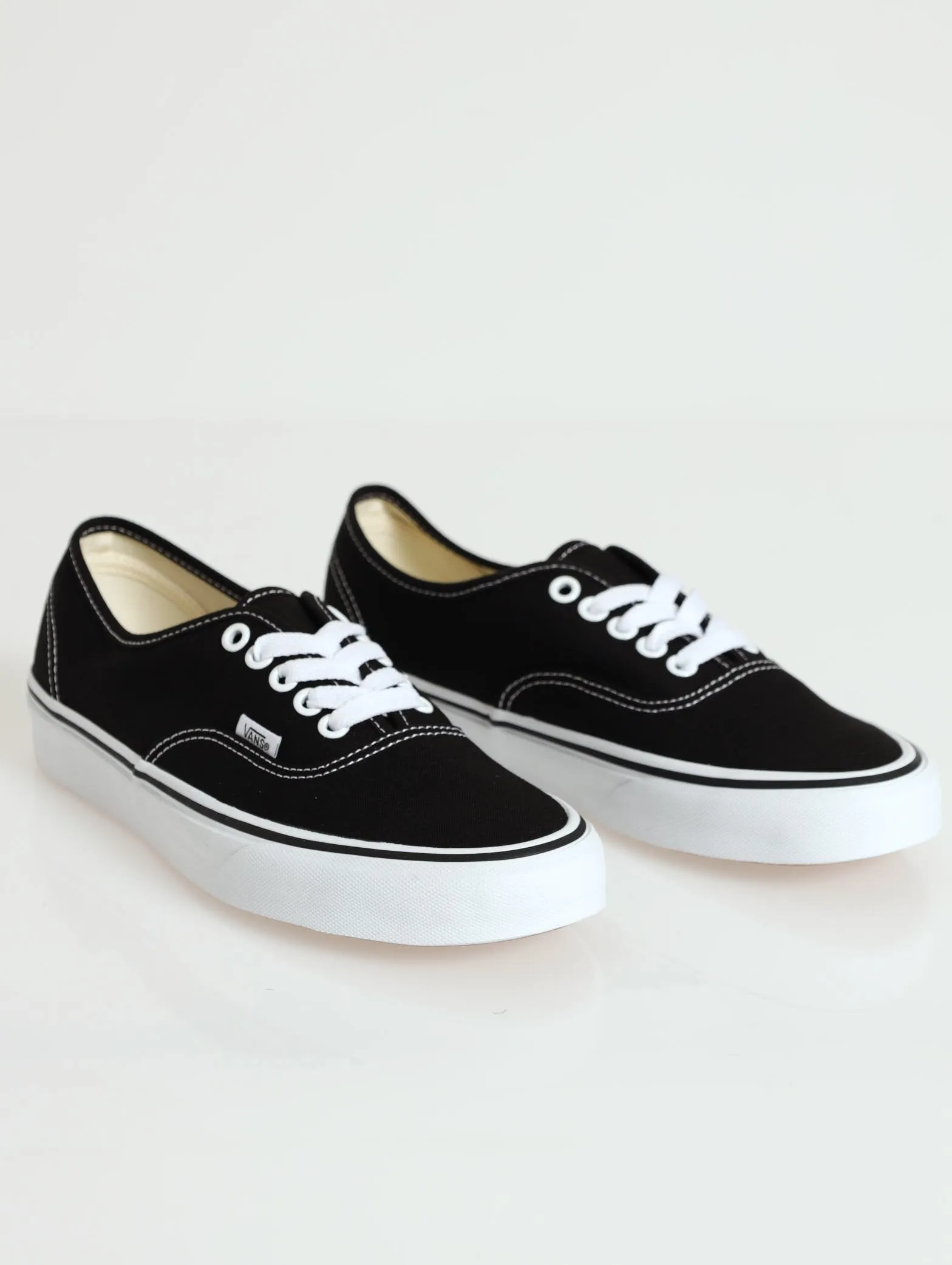 Old Skool Sneaker - Black/White