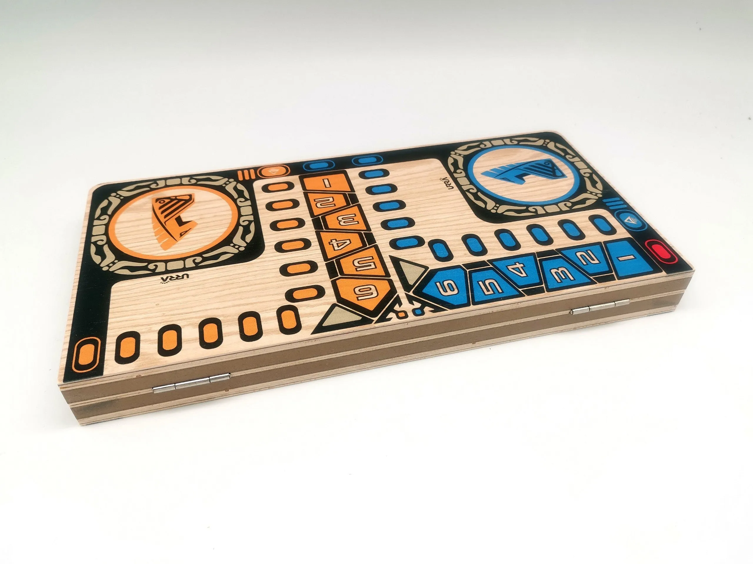 Pinelite Strategy Board Game - Foldable Travel Box