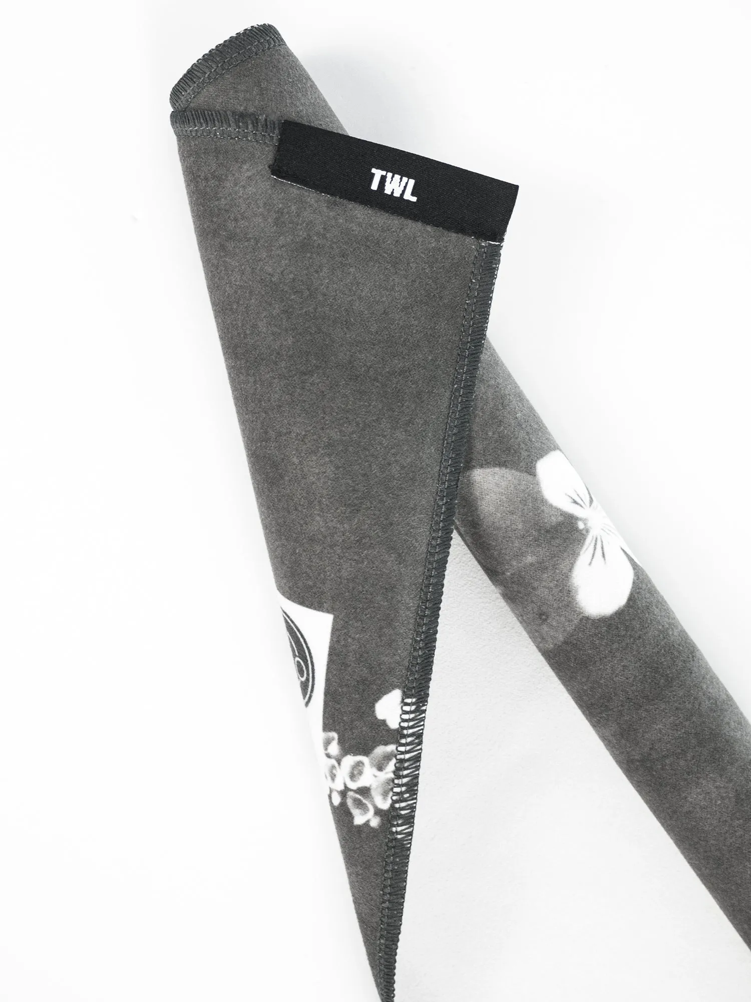 SMALL TWL, FLORAL EXPOSURE
