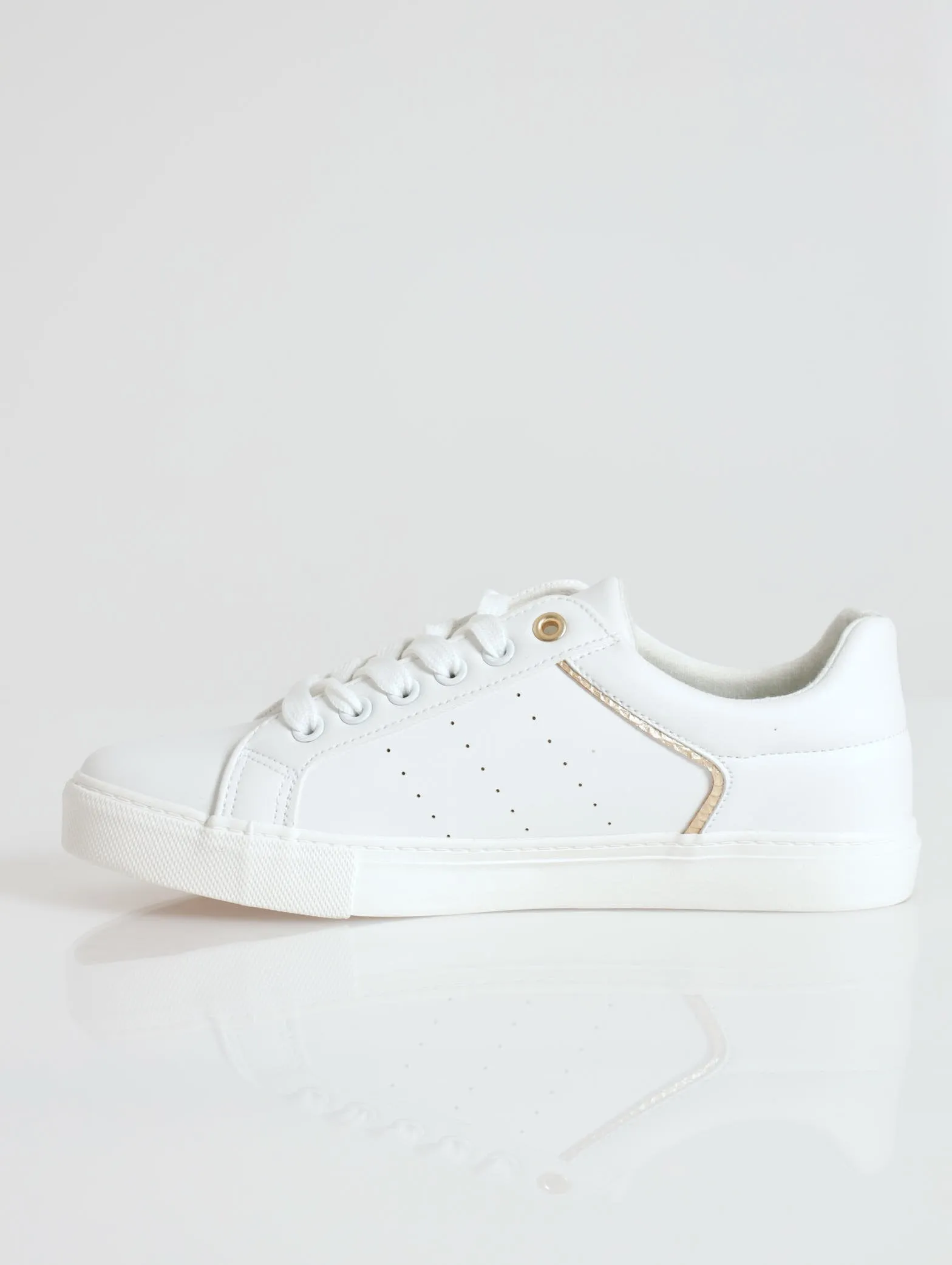 Street Sneaker - White