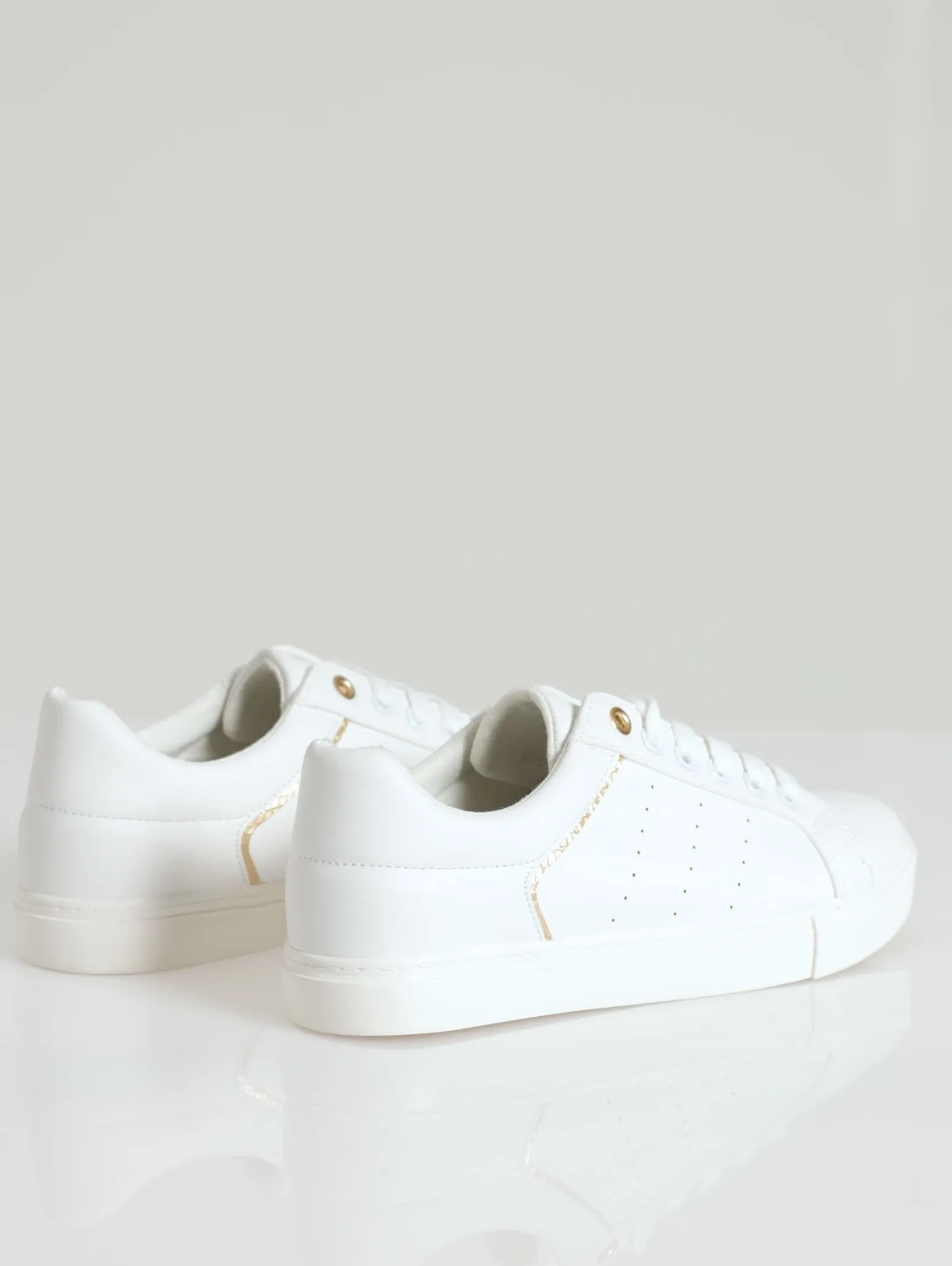 Street Sneaker - White