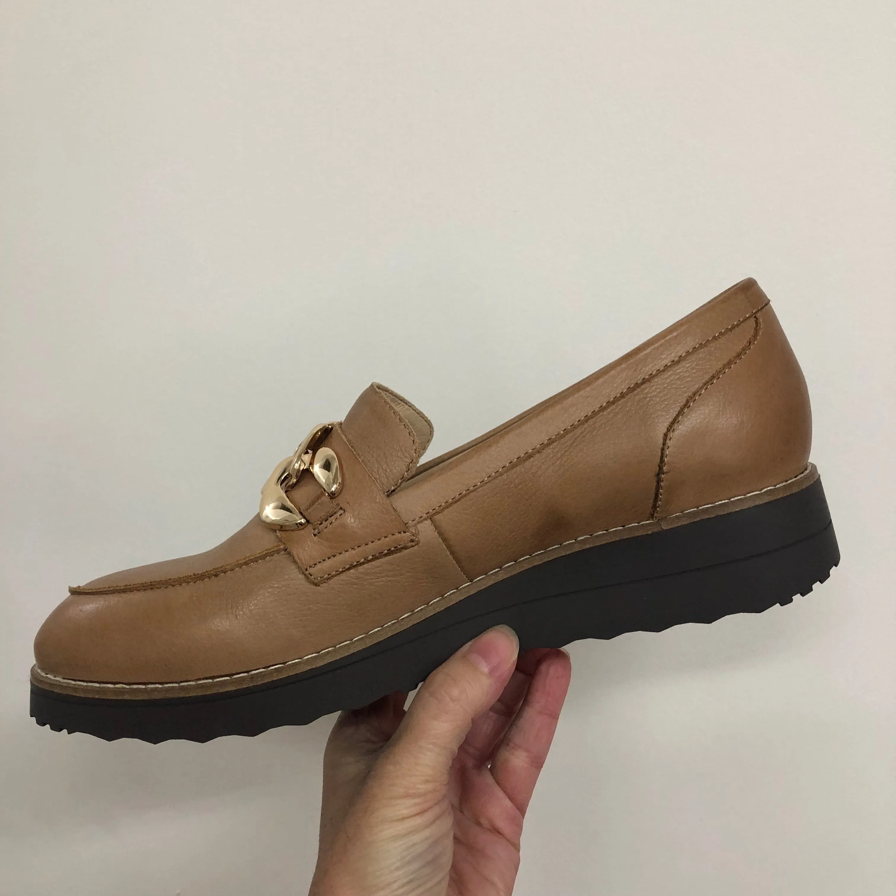 Top End Ozama ~ Black ~ Dark Tan ~ Leather Loafer