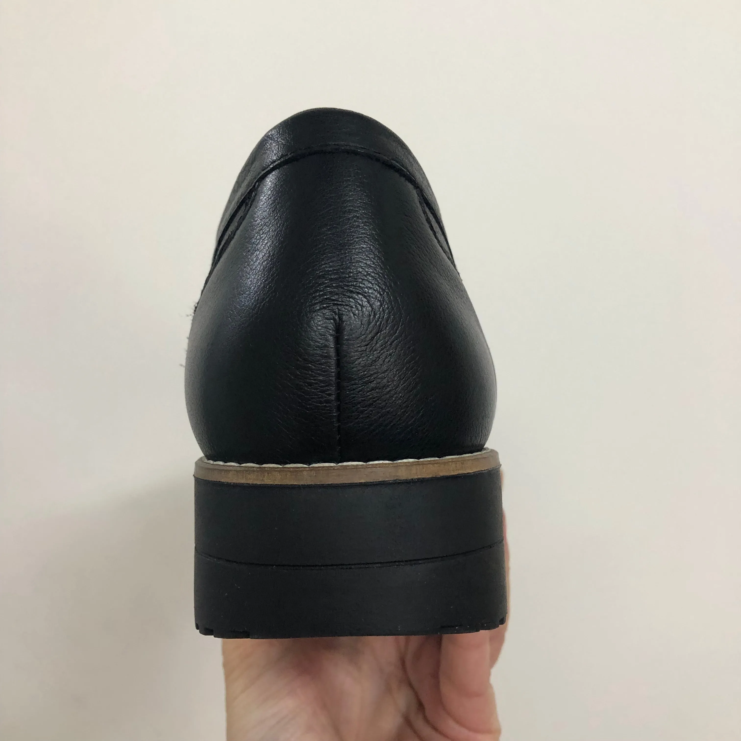Top End Ozama ~ Black ~ Dark Tan ~ Leather Loafer
